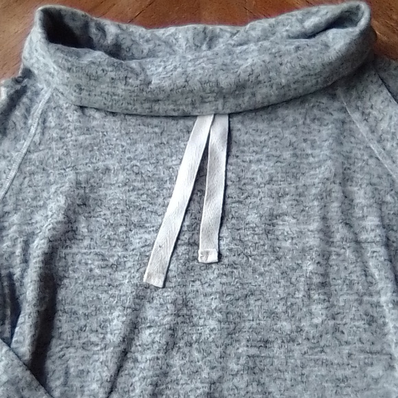 ๐No Comment Heathered Gray Knit Sweater!!! - Picture 3 of 7